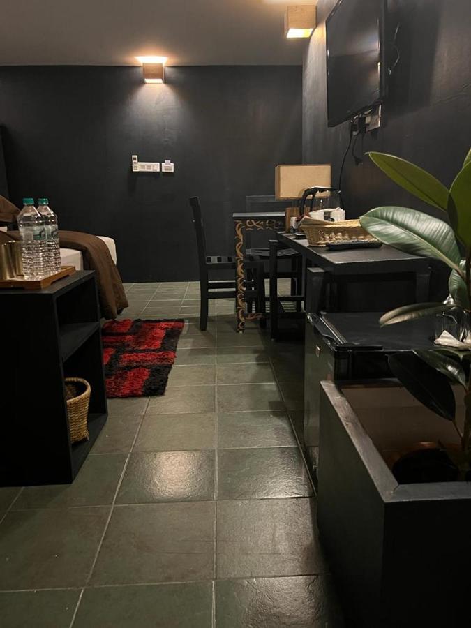 Gusto Accommodation Pokhara Extérieur photo