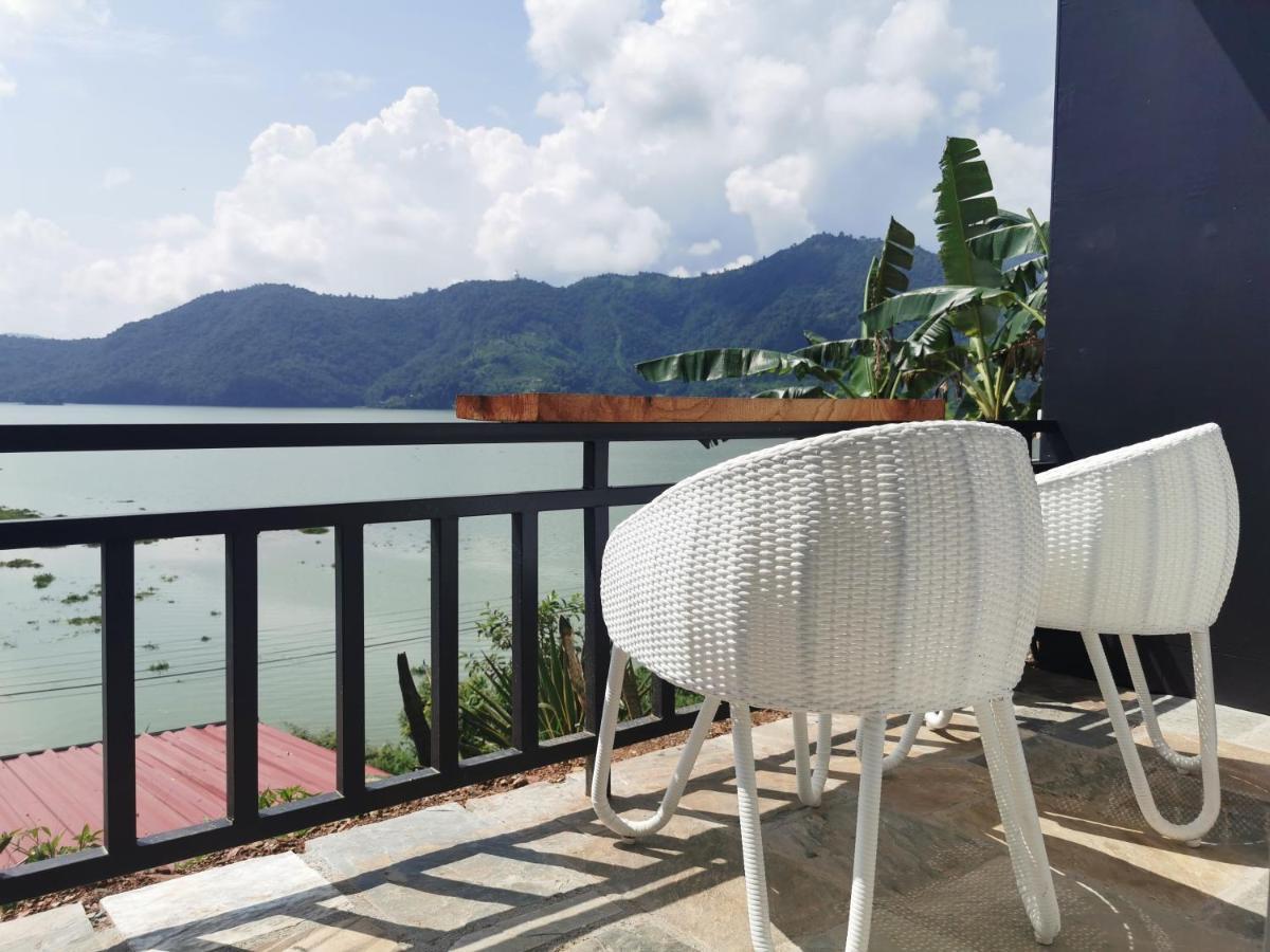 Gusto Accommodation Pokhara Extérieur photo