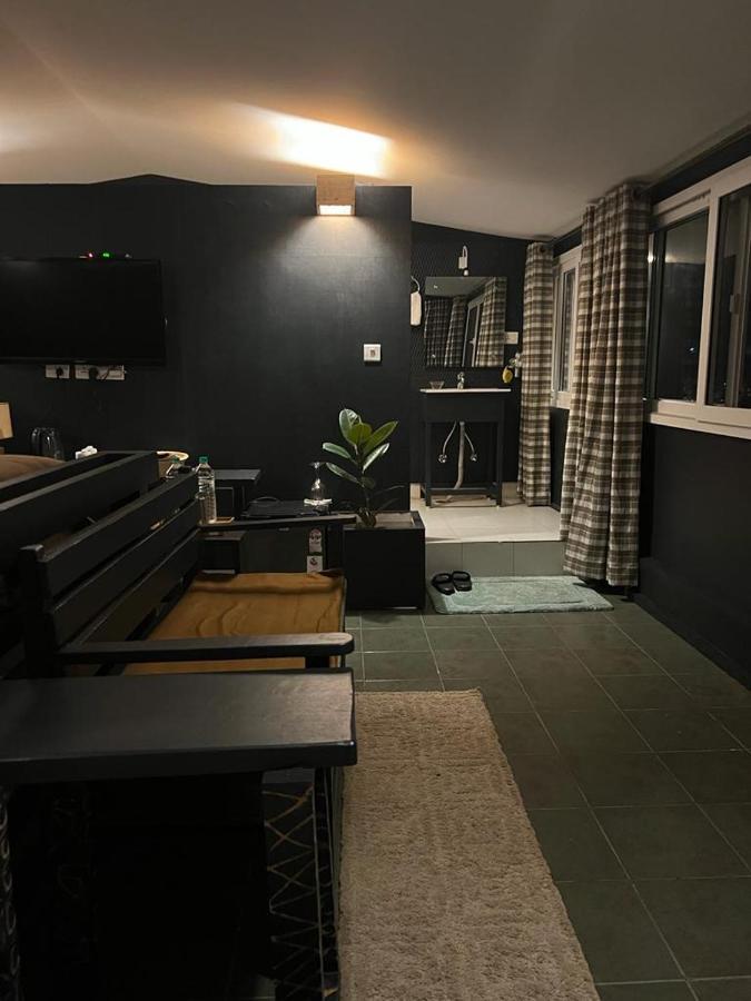 Gusto Accommodation Pokhara Extérieur photo