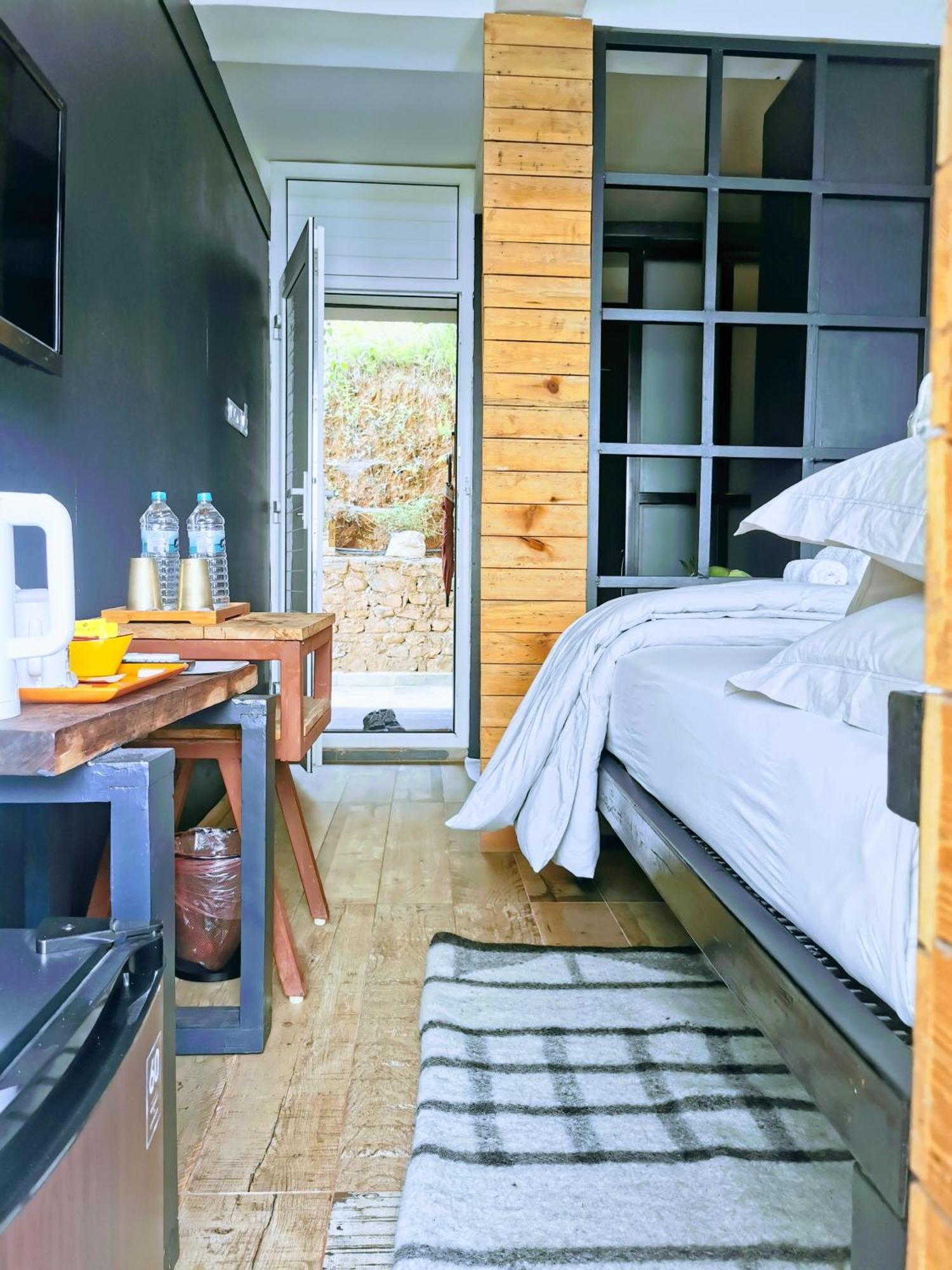 Gusto Accommodation Pokhara Extérieur photo