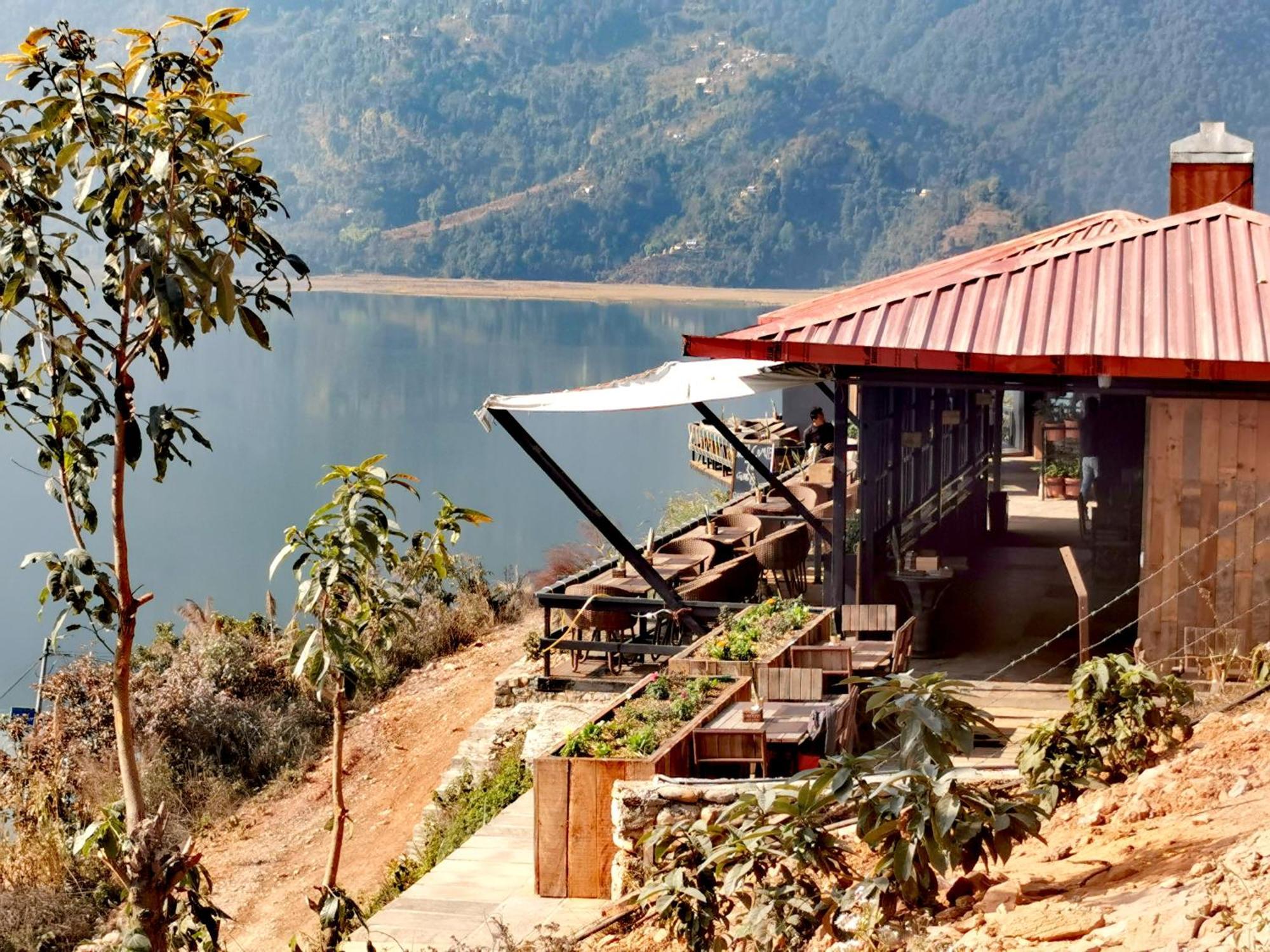 Gusto Accommodation Pokhara Extérieur photo