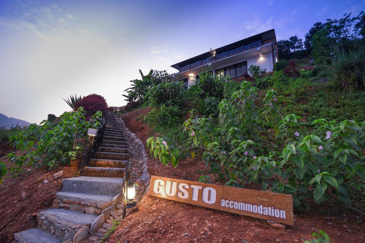 Gusto Accommodation Pokhara Extérieur photo